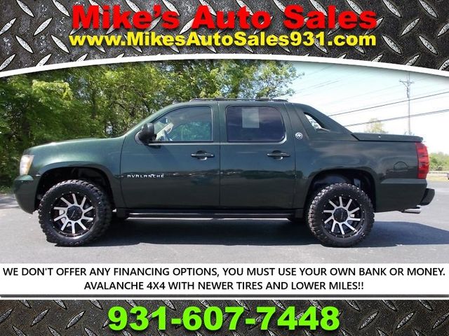 2013 Chevrolet Avalanche LS Black Diamond | Shelbyville, TN | Mike's Auto Sales