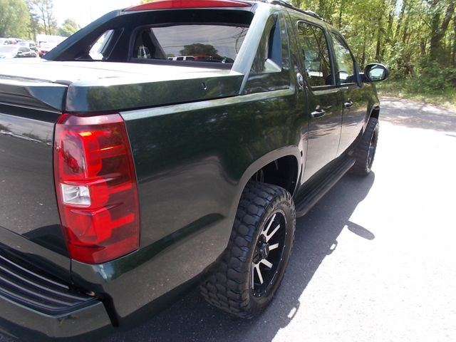 2013 Chevrolet Avalanche LS Black Diamond