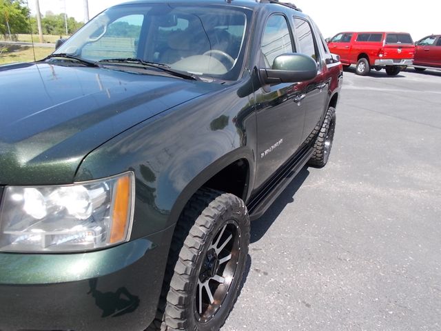 2013 Chevrolet Avalanche LS Black Diamond