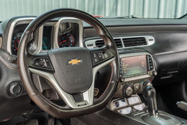 2013 Chevrolet Camaro SS / 2SS PKG / 6.2L V8 / LEATHER / NAVIGATION | Austin, TX | Rocky Mountain Truck Stop Austin 2013 Chevrolet Camaro SS / 2SS PKG / 6.2L V8 / LEATHER / NAVIGATION | Austin, TX | Rocky Mountain Truck Stop Austin