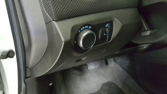 2013 Chevrolet Cruze 1LT Auto | Carrollton, TX | Legend Motorcars of Carrollton 2013 Chevrolet Cruze 1LT Auto | Carrollton, TX | Legend Motorcars of Carrollton