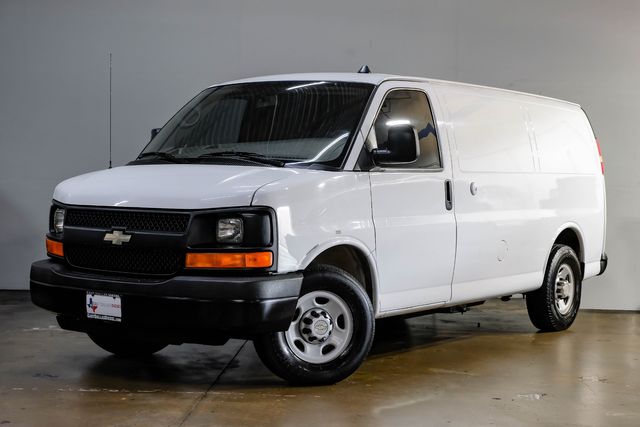 2013 Chevrolet Express 2500 Work Cargo Van TRAILER PKG Rear Vision WORK READY | Dallas, TX | East Dallas Diesel 2013 Chevrolet Express 2500 Work Cargo Van TRAILER PKG Rear Vision WORK READY | Dallas, TX | East Dallas Diesel