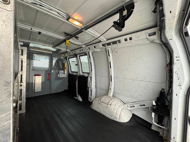 2013 Chevrolet Express 1500 | Houston, TX | Houston Auto Credit 2013 Chevrolet Express 1500 | Houston, TX | Houston Auto Credit