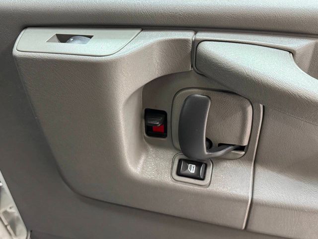 2013 Chevrolet Express 1500 | Houston, TX | Houston Auto Credit 2013 Chevrolet Express 1500 | Houston, TX | Houston Auto Credit