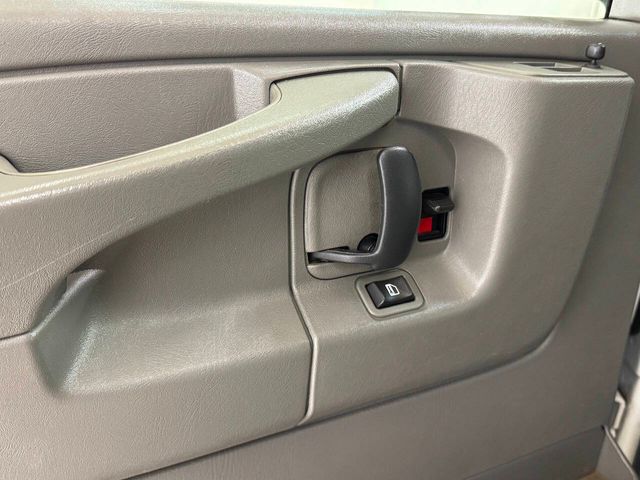 2013 Chevrolet Express 1500 | Houston, TX | Houston Auto Credit 2013 Chevrolet Express 1500 | Houston, TX | Houston Auto Credit