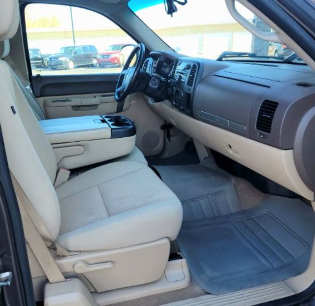 2013 Chevrolet Silverado 1500 LT Ext. Cab 4WD | Lubbock, TX | Chaparral Motors - Lubbock 2013 Chevrolet Silverado 1500 LT Ext. Cab 4WD | Lubbock, TX | Chaparral Motors - Lubbock