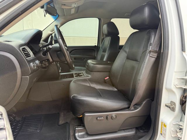 2013 Chevrolet Silverado 3500HD LTZ | Houston, TX | Houston Auto Credit 2013 Chevrolet Silverado 3500HD LTZ | Houston, TX | Houston Auto Credit