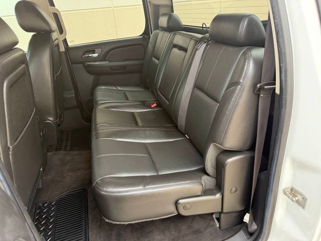 2013 Chevrolet Silverado 3500HD LTZ | Houston, TX | Houston Auto Credit 2013 Chevrolet Silverado 3500HD LTZ | Houston, TX | Houston Auto Credit