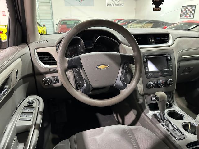 2013 Chevrolet Traverse LS, Power Seat, EZ Financing | Dallas, Texas | Corvette Warehouse 