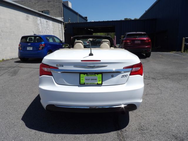 2013 Chrysler 200 Touring | Dalton, GA | Paniagua Auto Mall 2013 Chrysler 200 Touring | Dalton, GA | Paniagua Auto Mall