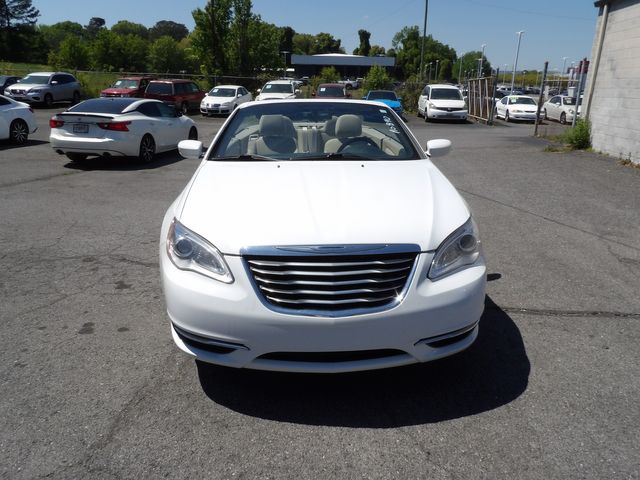 2013 Chrysler 200 Touring | Dalton, GA | Paniagua Auto Mall 2013 Chrysler 200 Touring | Dalton, GA | Paniagua Auto Mall