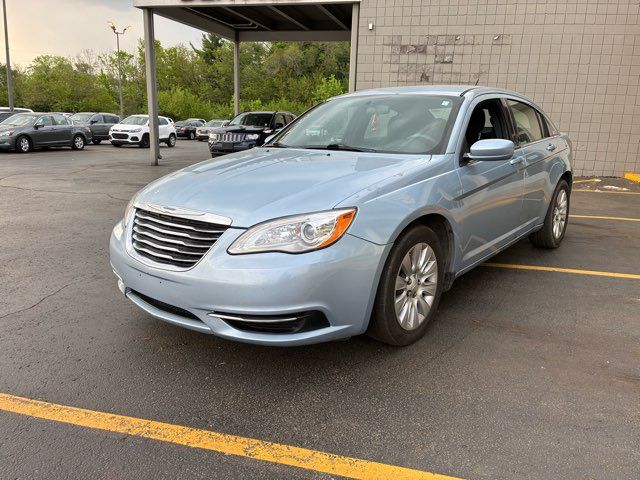 2013 Chrysler 200 Touring