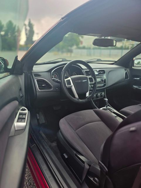 2013 Chrysler 200 Touring 2013 Chrysler 200 Touring