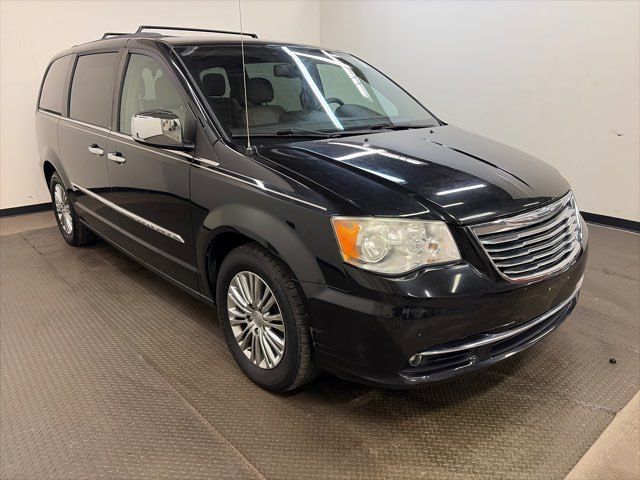 2013 Chrysler Town and Country Touring-L | Cincinnati, OH | Midwest Automotive Connection