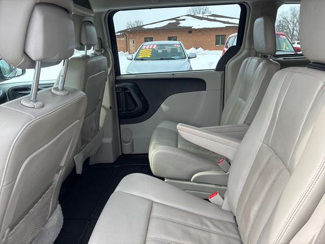 2013 Chrysler Town and Country Touring-L | Ontario, OH | New Haven Auto Sales 2013 Chrysler Town and Country Touring-L | Ontario, OH | New Haven Auto Sales