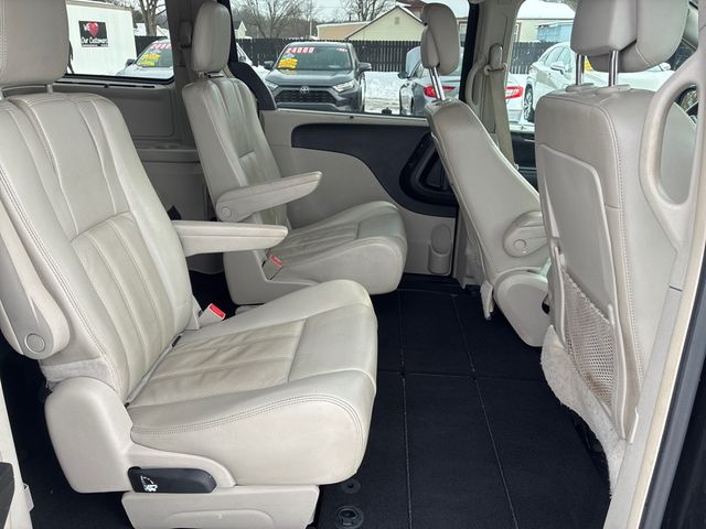 2013 Chrysler Town and Country Touring-L | Ontario, OH | New Haven Auto Sales 2013 Chrysler Town and Country Touring-L | Ontario, OH | New Haven Auto Sales