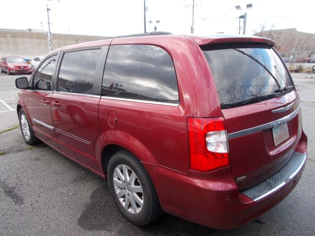 2013 Chrysler Town and Country Touring