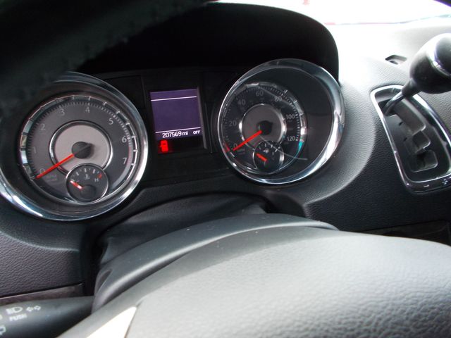 2013 Chrysler Town and Country Touring