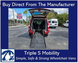 2013 Chrysler Town And Country Touring-L Wheelchair Van Handicap Ramp Van  | Pinellas Park, Florida | Triple S Mobility, Inc