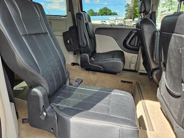 2013 Chrysler Town and Country Touring-L Wheelchair Van Handicap Ramp Van