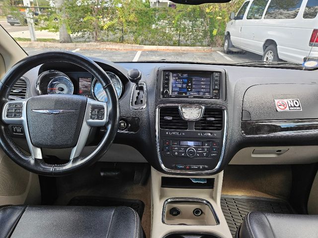 2013 Chrysler Town and Country Touring-L Wheelchair Van Handicap Ramp Van