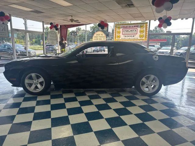 2013 Dodge Challenger SXT | Rome, GA | Knight's Car Store 2013 Dodge Challenger SXT | Rome, GA | Knight's Car Store