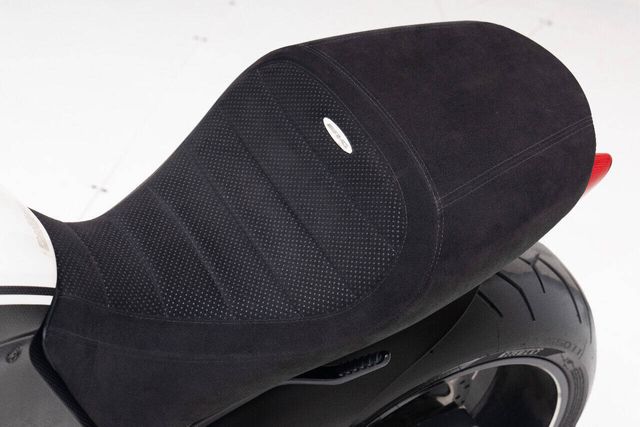 2013 Ducati Diavel 135/1000 | Houston, TX | Houston Auto Credit