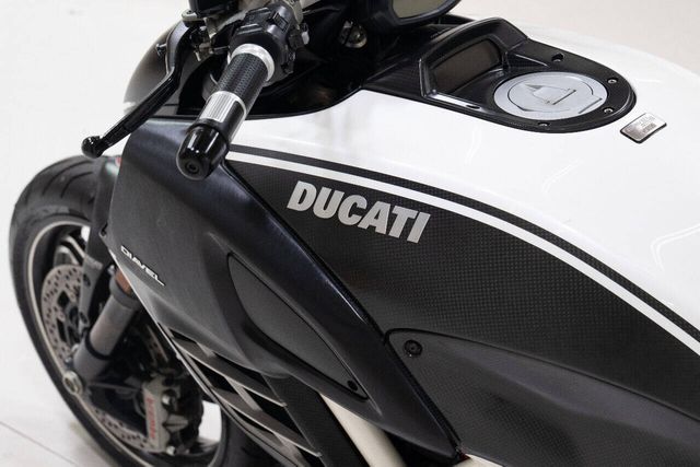 2013 Ducati Diavel 135/1000 | Houston, TX | Houston Auto Credit 2013 Ducati Diavel 135/1000 | Houston, TX | Houston Auto Credit