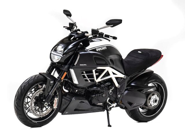 2013 Ducati Diavel 135/1000 | Houston, TX | Houston Auto Credit