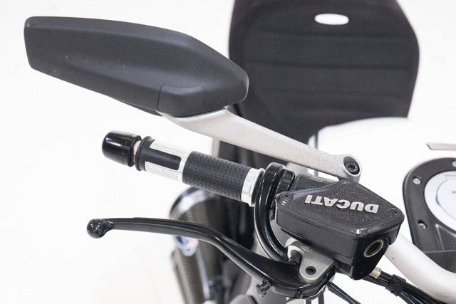 2013 Ducati Diavel 135/1000 | Houston, TX | Houston Auto Credit