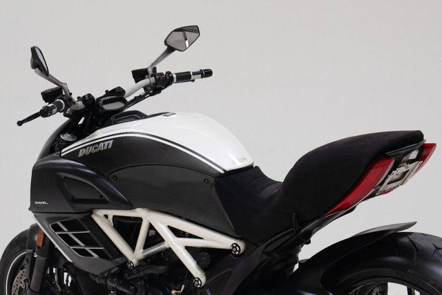 2013 Ducati Diavel 135/1000 | Houston, TX | Houston Auto Credit 2013 Ducati Diavel 135/1000 | Houston, TX | Houston Auto Credit
