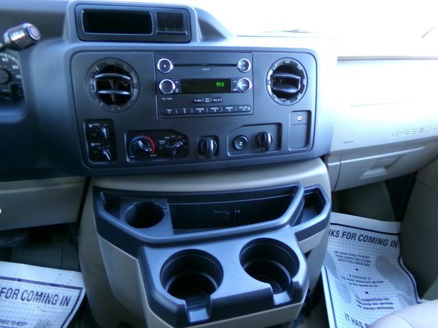 2013 Ford E-Series 12 Pass. E-350 SD XLT