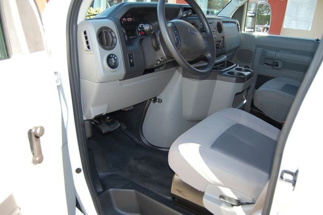 2013 Ford E-Series E-350 SD | Charlotte, North Carolina | ADVENTURE VANS 2013 Ford E-Series E-350 SD | Charlotte, North Carolina | ADVENTURE VANS