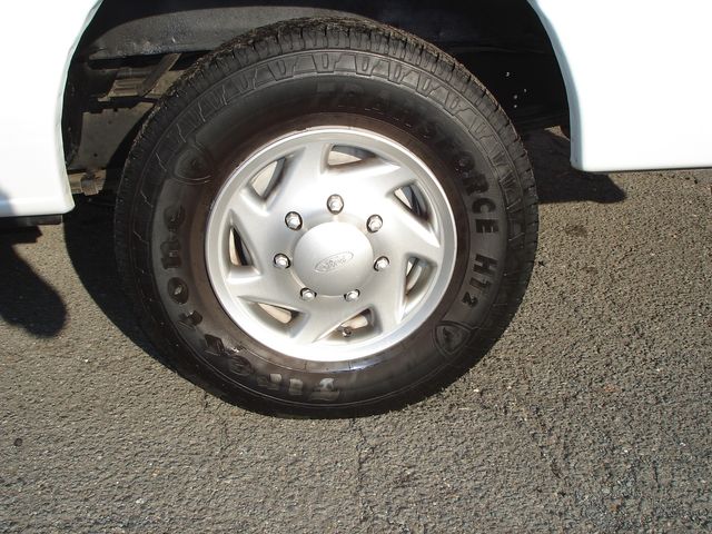 2013 Ford E-Series E-350 SD XLT - 15 PASSENGER | Charlotte, North Carolina | ADVENTURE VANS 2013 Ford E-Series E-350 SD XLT - 15 PASSENGER | Charlotte, North Carolina | ADVENTURE VANS