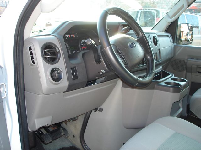 2013 Ford E-Series E-350 SD XLT - 15 PASSENGER | Charlotte, North Carolina | ADVENTURE VANS 2013 Ford E-Series E-350 SD XLT - 15 PASSENGER | Charlotte, North Carolina | ADVENTURE VANS