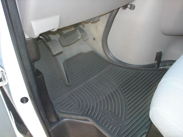 2013 Ford E-Series E-350 SD XLT - 15 PASSENGER | Charlotte, North Carolina | ADVENTURE VANS 2013 Ford E-Series E-350 SD XLT - 15 PASSENGER | Charlotte, North Carolina | ADVENTURE VANS