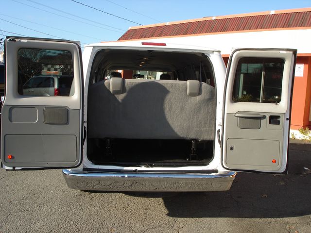 2013 Ford E-Series E-350 SD XLT - 15 PASSENGER | Charlotte, North Carolina | ADVENTURE VANS 2013 Ford E-Series E-350 SD XLT - 15 PASSENGER | Charlotte, North Carolina | ADVENTURE VANS