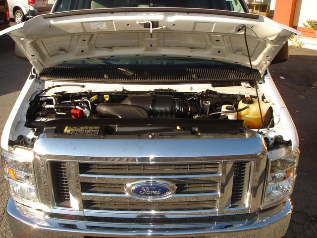 2013 Ford E-Series E-350 SD XLT - 15 PASSENGER | Charlotte, North Carolina | ADVENTURE VANS 2013 Ford E-Series E-350 SD XLT - 15 PASSENGER | Charlotte, North Carolina | ADVENTURE VANS