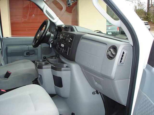 2013 Ford E-Series E-350 SD | Charlotte, North Carolina | ADVENTURE VANS 2013 Ford E-Series E-350 SD | Charlotte, North Carolina | ADVENTURE VANS