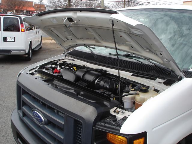 2013 Ford E-Series E-350 SD | Charlotte, North Carolina | ADVENTURE VANS 2013 Ford E-Series E-350 SD | Charlotte, North Carolina | ADVENTURE VANS