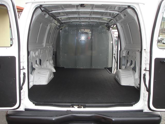 2013 Ford E-Series E-350 SD | Charlotte, North Carolina | ADVENTURE VANS 2013 Ford E-Series E-350 SD | Charlotte, North Carolina | ADVENTURE VANS