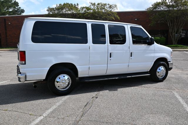 2013 Ford E-Series E-350 SD XLT
