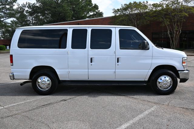 2013 Ford E-Series E-350 SD XLT