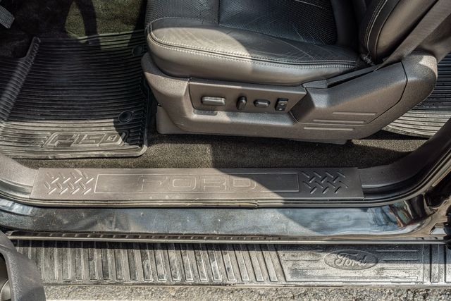 2013 Ford F-150 FX4 CREW CAB 4X4 / 5.0 COYOTE / CLEAN CARFAX | Austin, TX | Rocky Mountain Truck Stop Austin