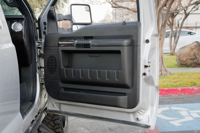 2013 Ford F-350 Super Duty Platinum 4X4 W/ UPGRADES / LOADED / LEATHER NAV | Austin, TX | Rocky Mountain Truck Stop Austin