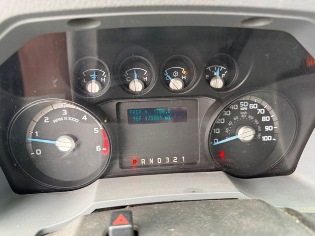 2013 Ford F450 34ft Versalift