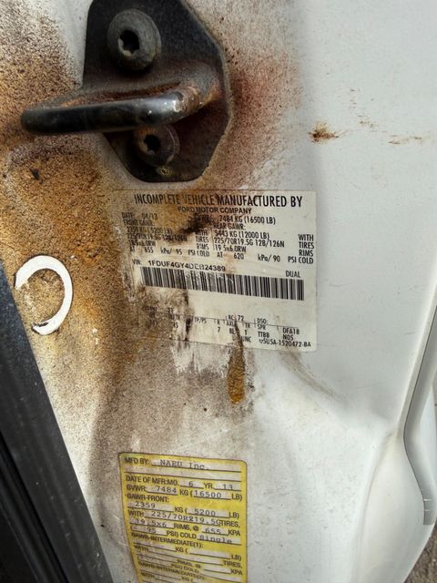 2013 Ford F450 34ft Versalift