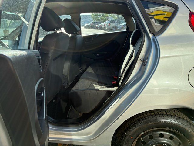 2013 Ford Fiesta SE