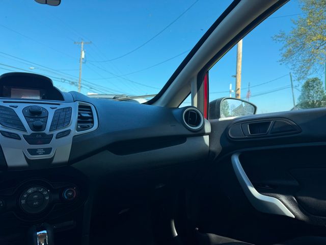 2013 Ford Fiesta SE