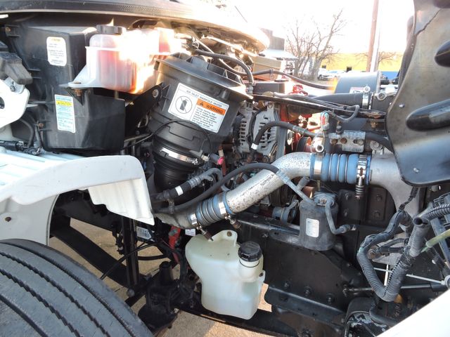 2013 Freightliner M2  Non-CDL Box Truck